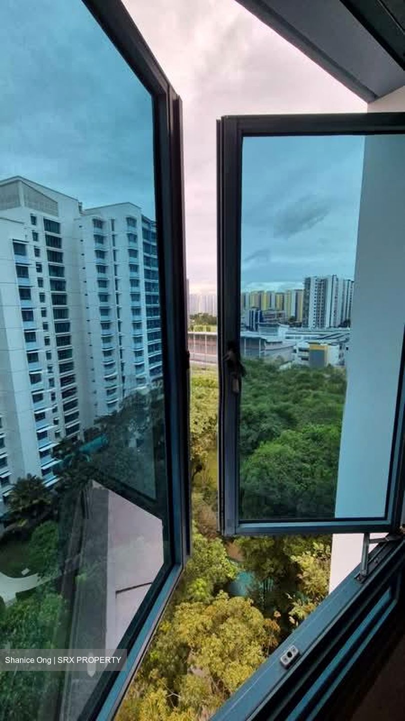 Blk 185 Edgefield Plains (Punggol), HDB Executive #530350051